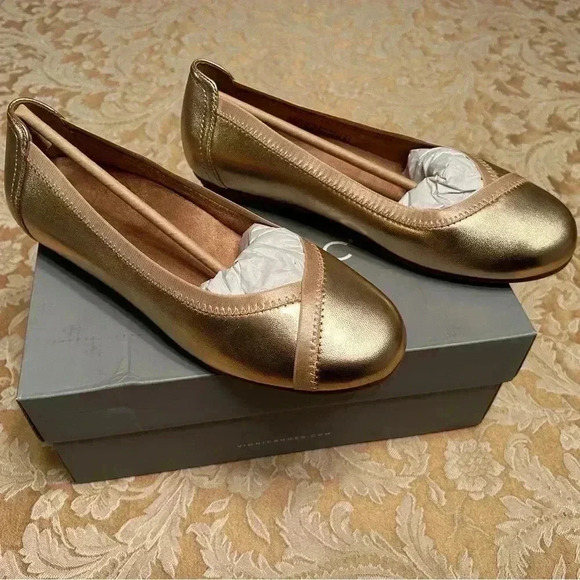 6.5 VIONIC Rose Gold Spark Caroll Metallic Ballet Flats, Brand New In Box - Picture 4 of 11